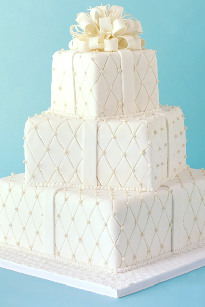 pictures of cake boss 1950s style wedding cake