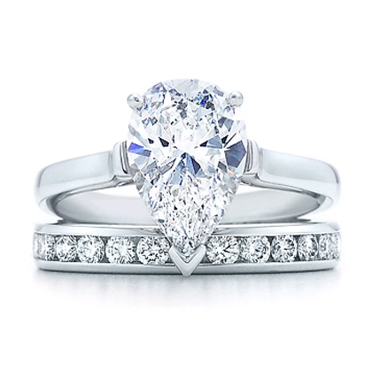 Tiffany Co Pear Ring Find A Local Wedding Professional Wedding 