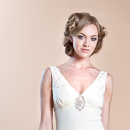 Latest Hair Trends 2013 on Check Out The Latest Runway Bridal Hairstyle Trends